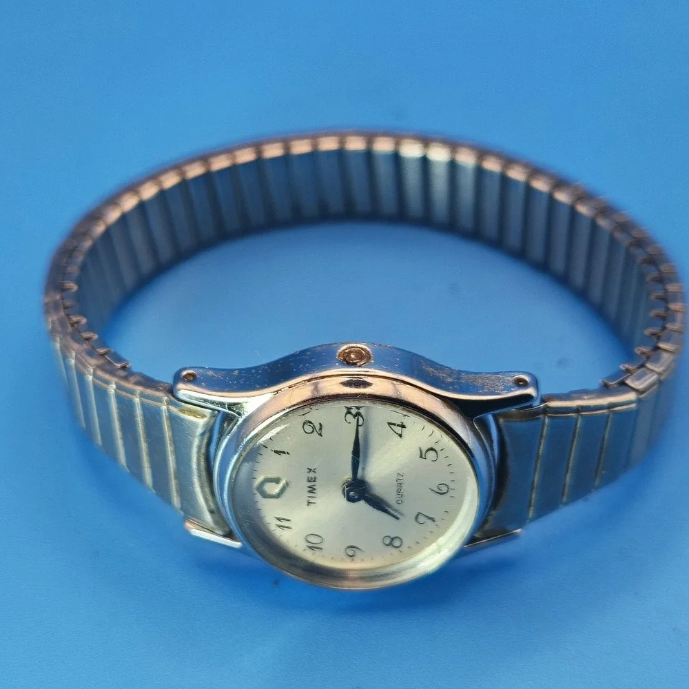 Vintage 1989 Timex 21mm Women's Quartz Watch Stretch Bracelet‎ Stainless Steel